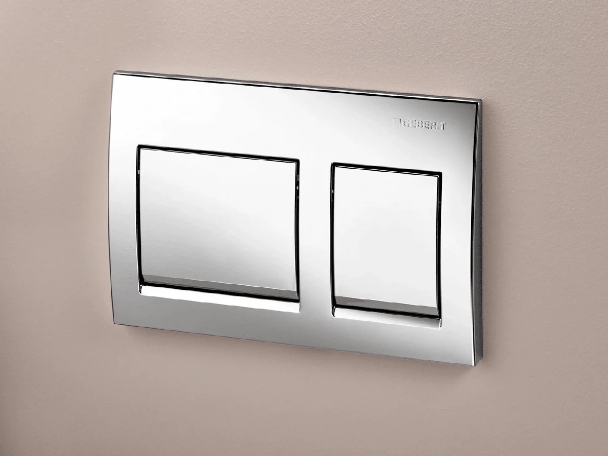Plaque de déclenchement Geberit Alpha 35 chromé brillant (avec une rayure apparente) — Réf. GEB011