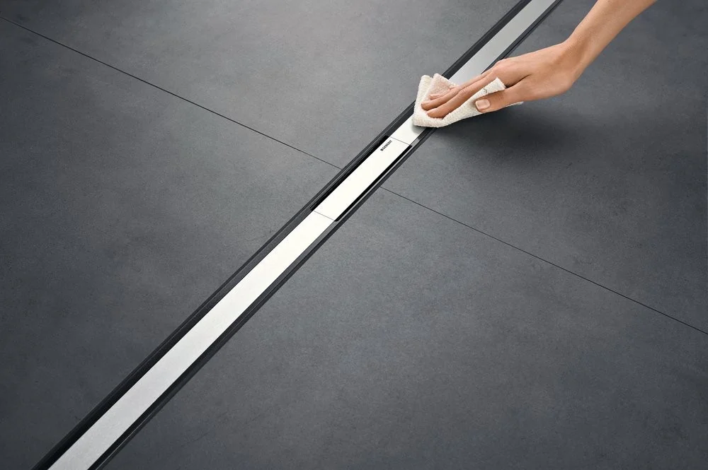 Set de finition Geberit CleanLine20 - Noir / Métal brossé - Longueur 30 - 90 cm sans kit d'encastrement — Réf. GEB022