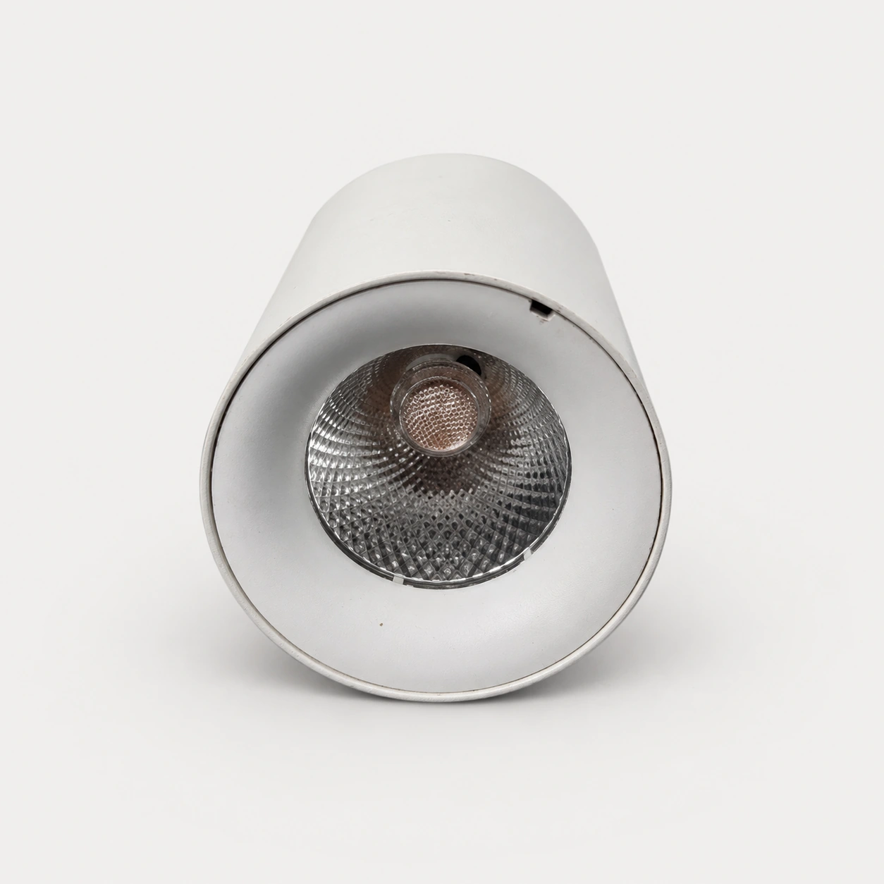 Spot lumineux en blanc — Réf. DST195